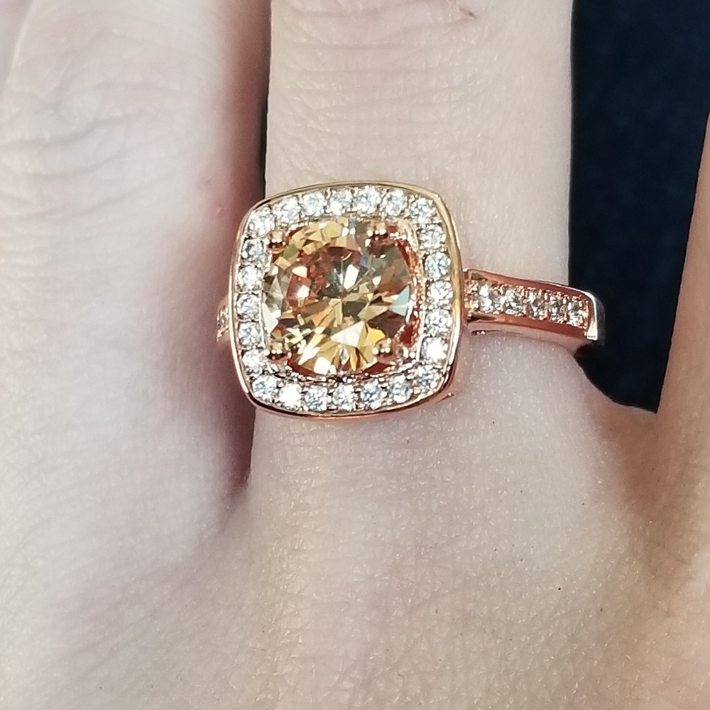 🆕️Stunning Rose Gold - Morganite & AAA+++ CZ Ring - Picture 2 of 8